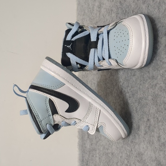 Nike air Jordan 1 Mid Ice Blue Toddler Size 6C - Picture 4 of 8